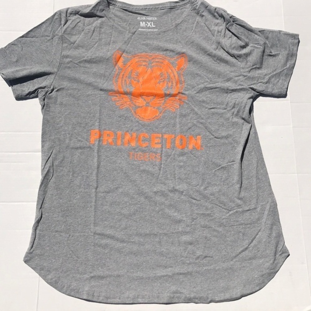 3/$25🍾🍾Alma Mater Princeton Tigers Gray Short Sleeve Top - Picture 2 of 8